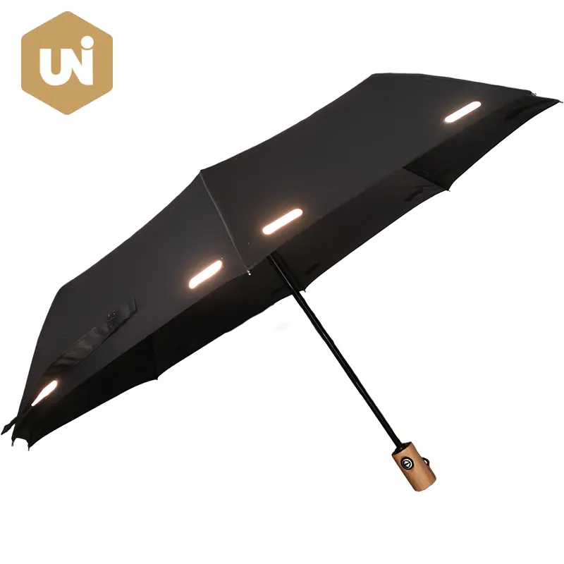 Regenschirm mat reflektive Sträifen